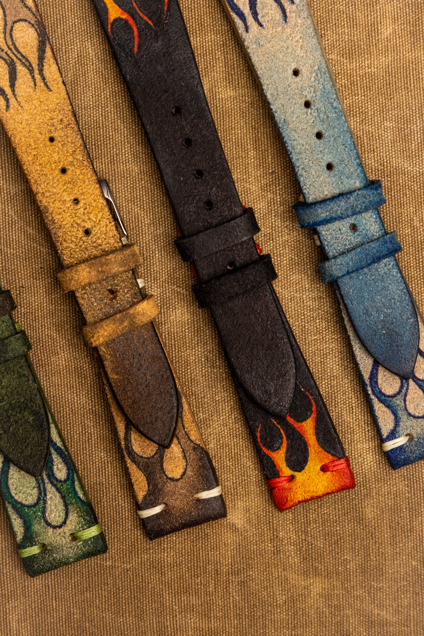 Cinturino "Fiamme" in Crosta tinto a mano - Blue\Grigio