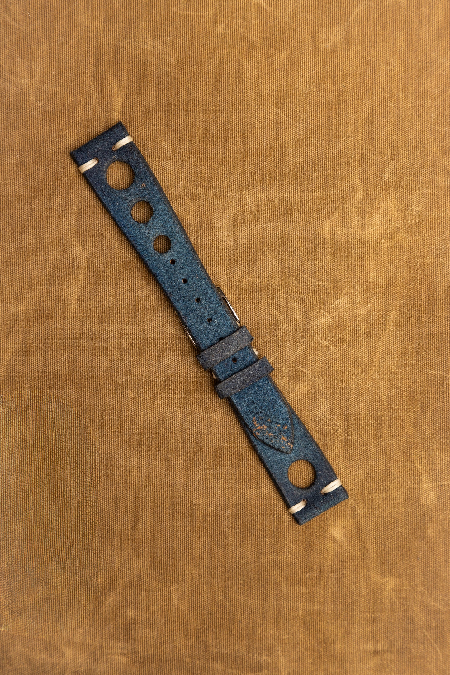 Cinturino "Racing" in Crosta tinta a mano - Blue