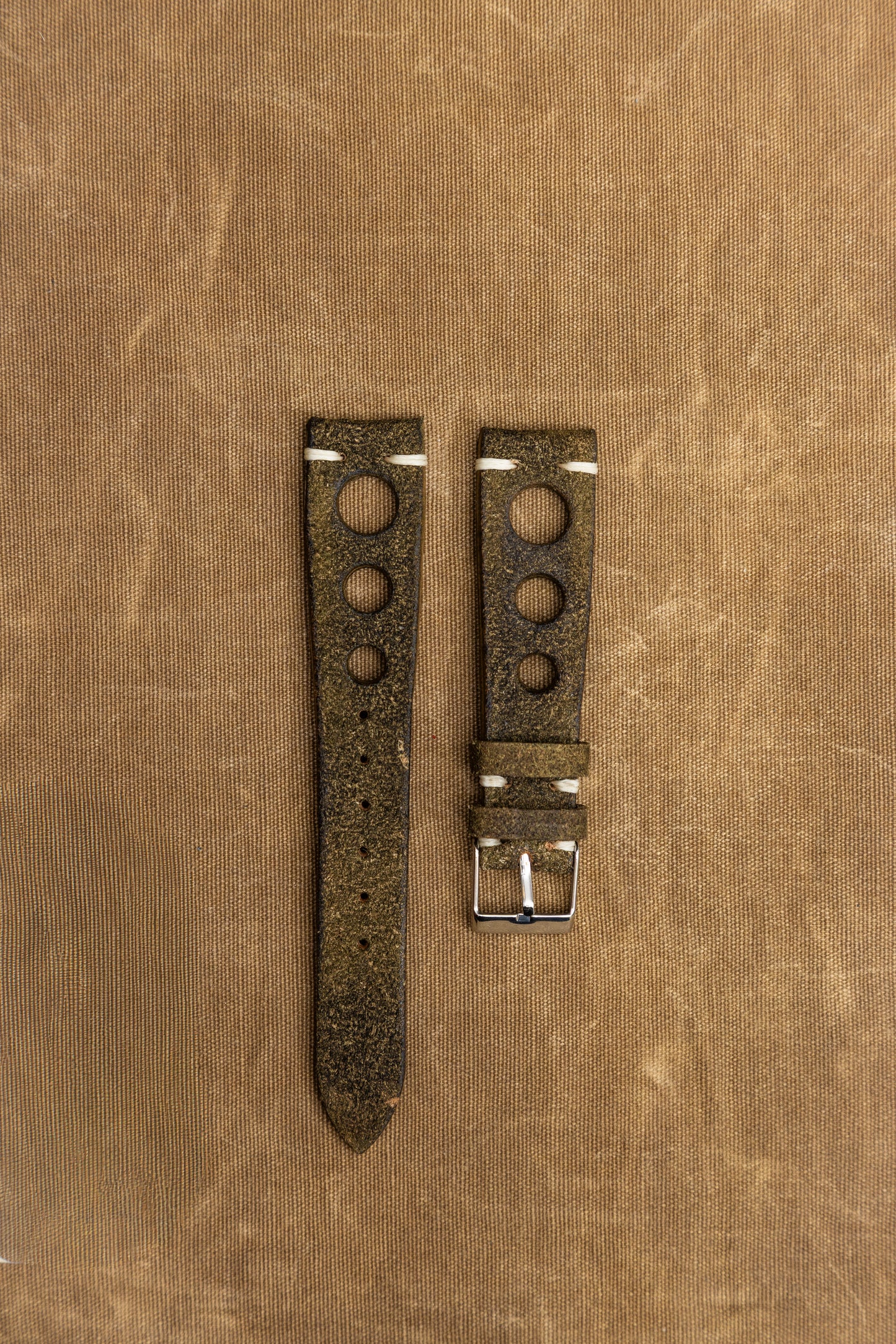 Cinturino "Racing" in Crosta tinto a mano - Verde Oliva