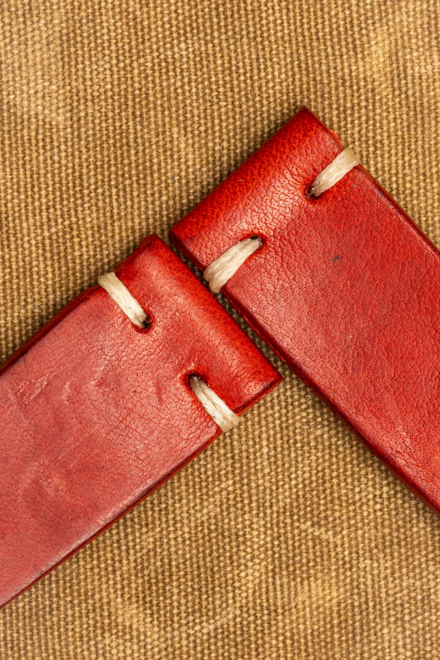 Cinturino "Cuoio Liscio" tinto a mano - Rosso