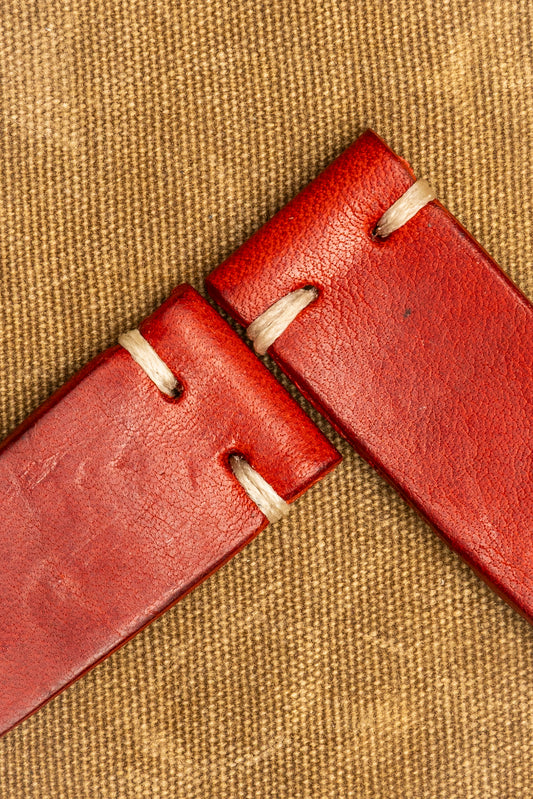 Cinturino "Cuoio Liscio" tinto a mano - Rosso