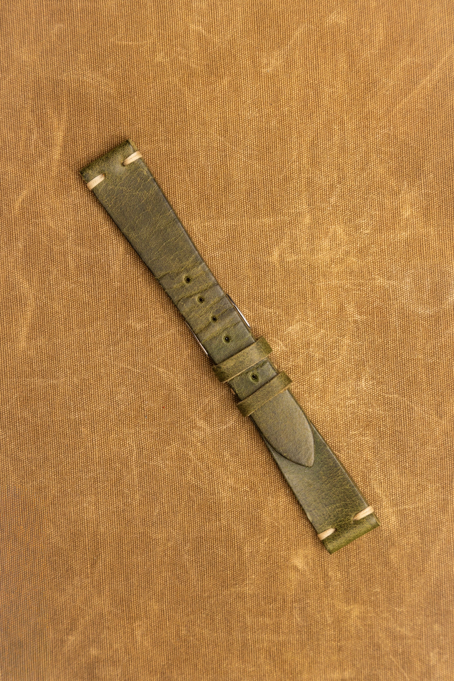 Cinturino "Cuoio Liscio" tinto a mano - Verde