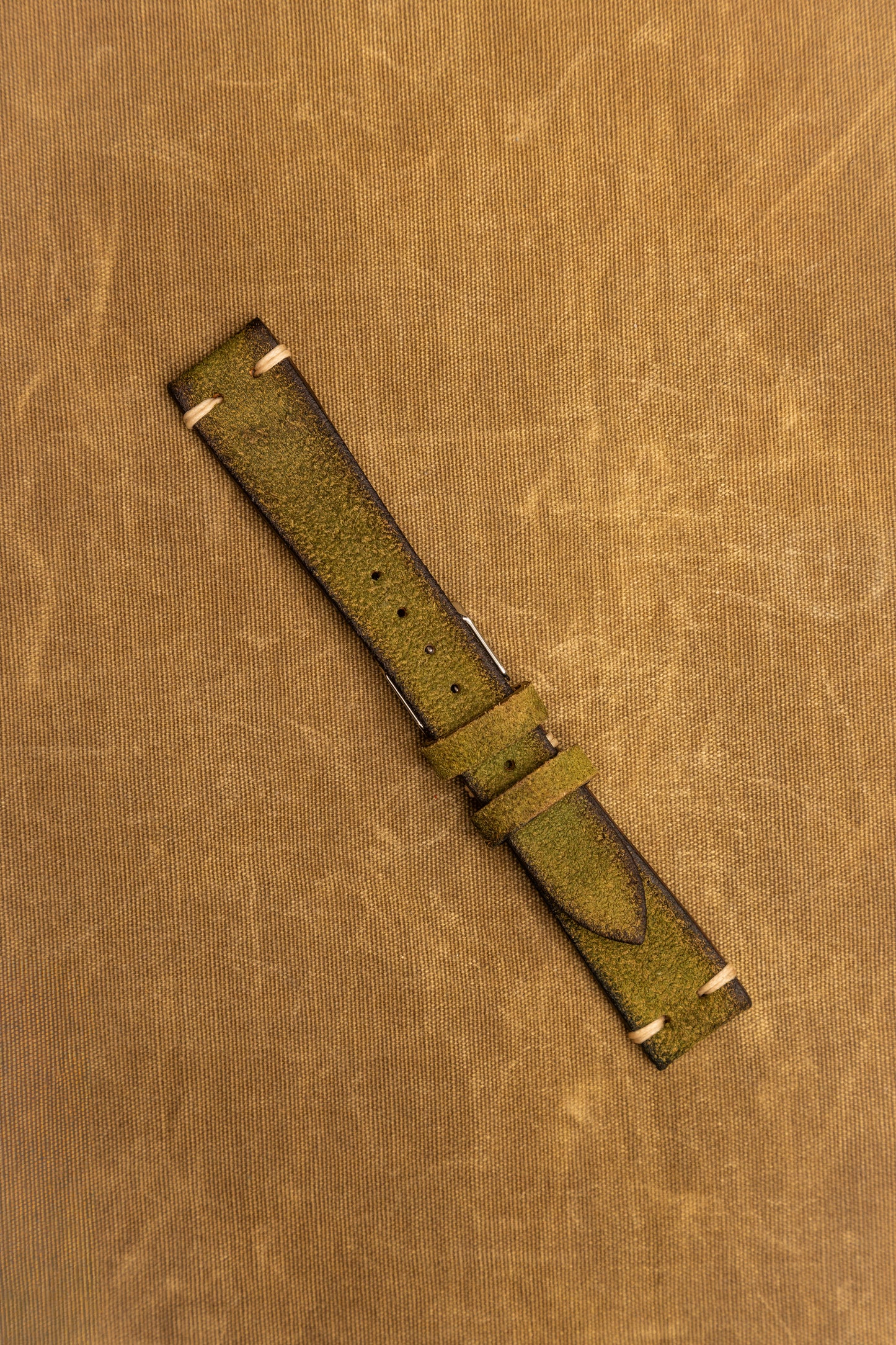 Cinturino "Crosta Vintage" tinto a mano - Verde Prato