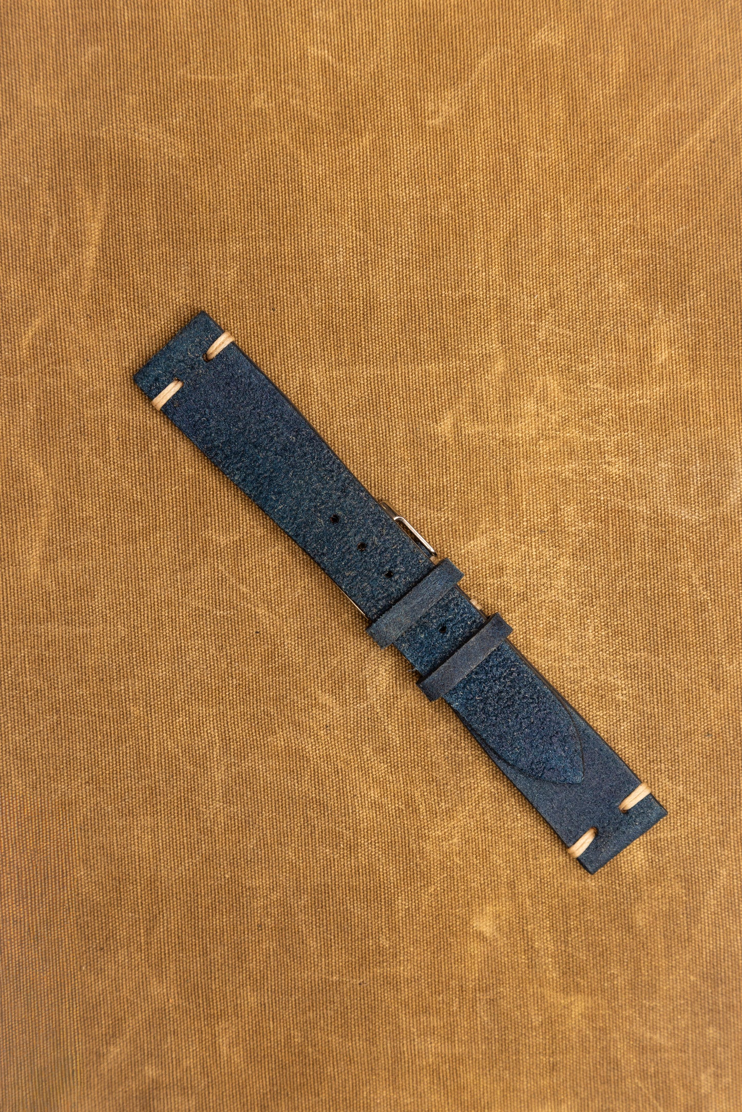 Cinturino "Crosta Semplice" tinto a mano - Blue Royal