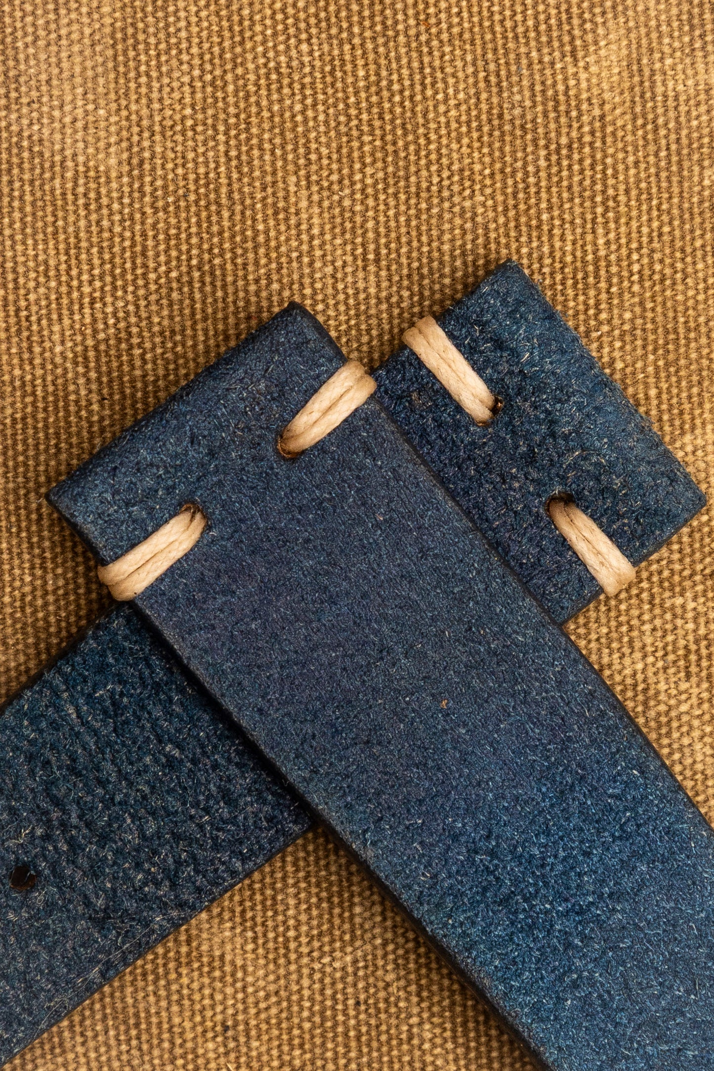 Cinturino "Crosta Semplice" tinto a mano - Blue Royal