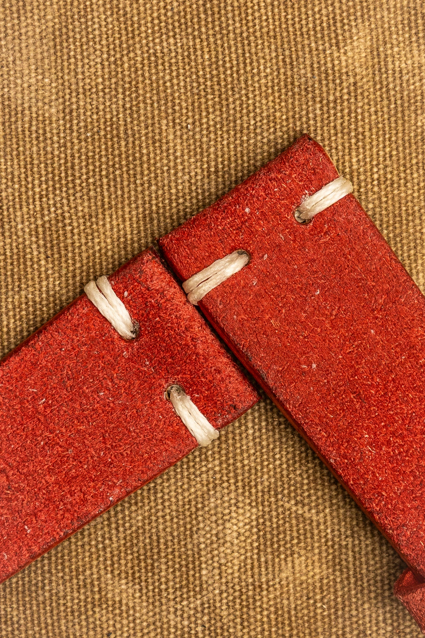Cinturino "Crosta Semplice" tinto a mano - Rosso